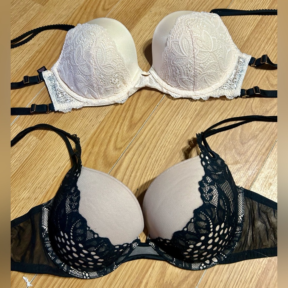 2x Push-Up Bras - Victorias Secret Cream & Black lace detailing like new 36C